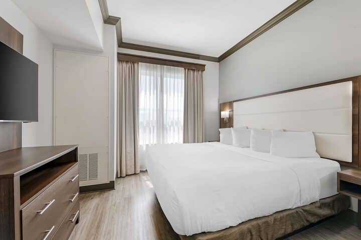 Room 20 of 40