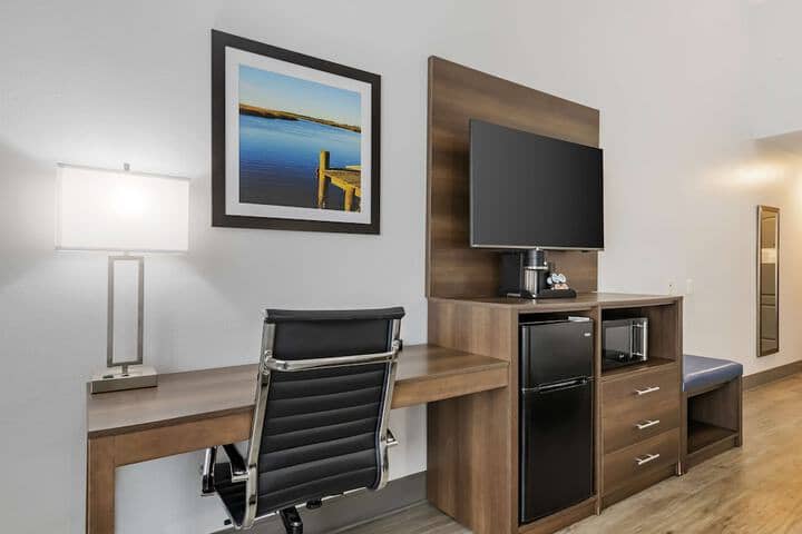 Room 9 of 40